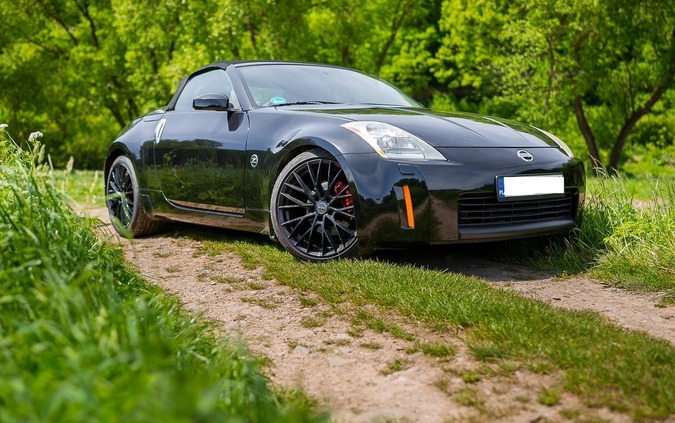 Nissan 350 Z cena 49999 przebieg: 108500, rok produkcji 2004 z Zagórz małe 121